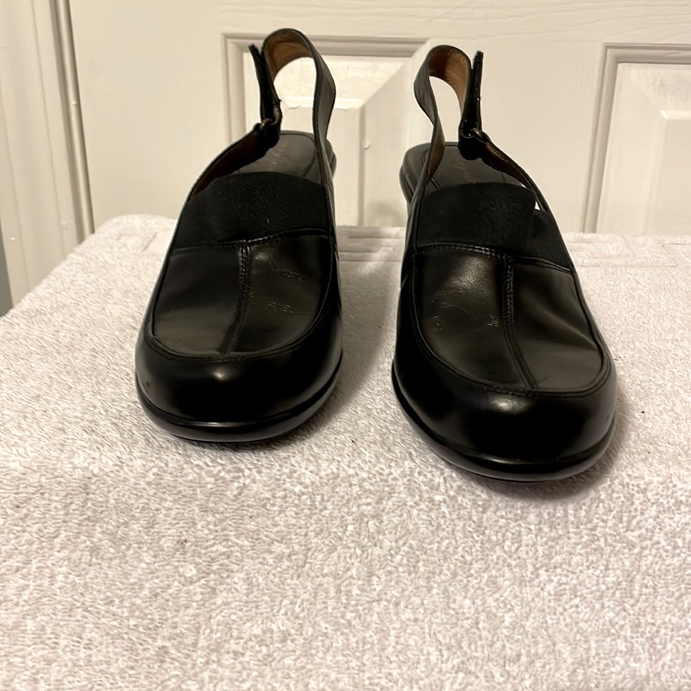Easy spirit mules, black leather
